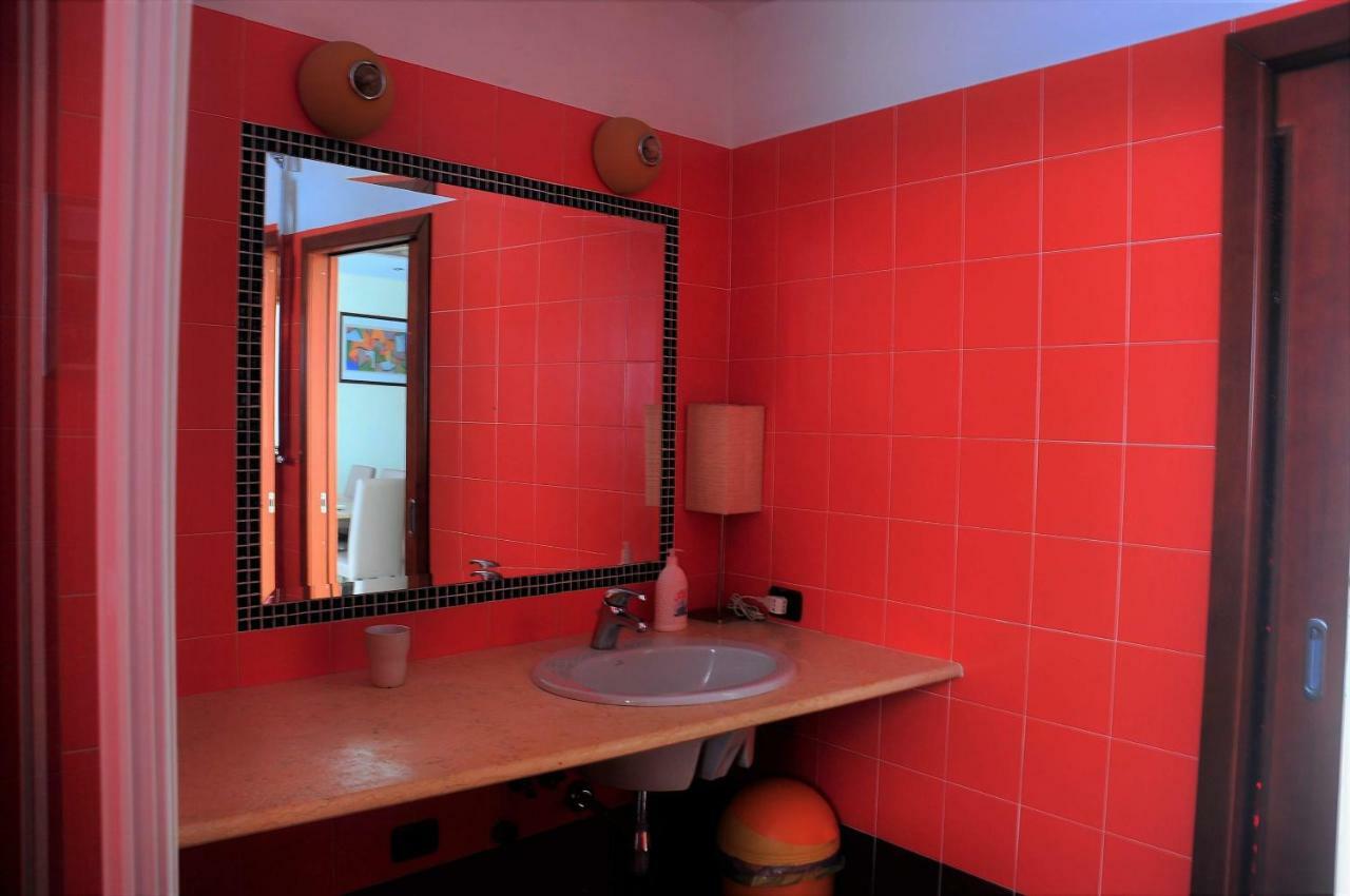 Suite Monticelli Naples Extérieur photo